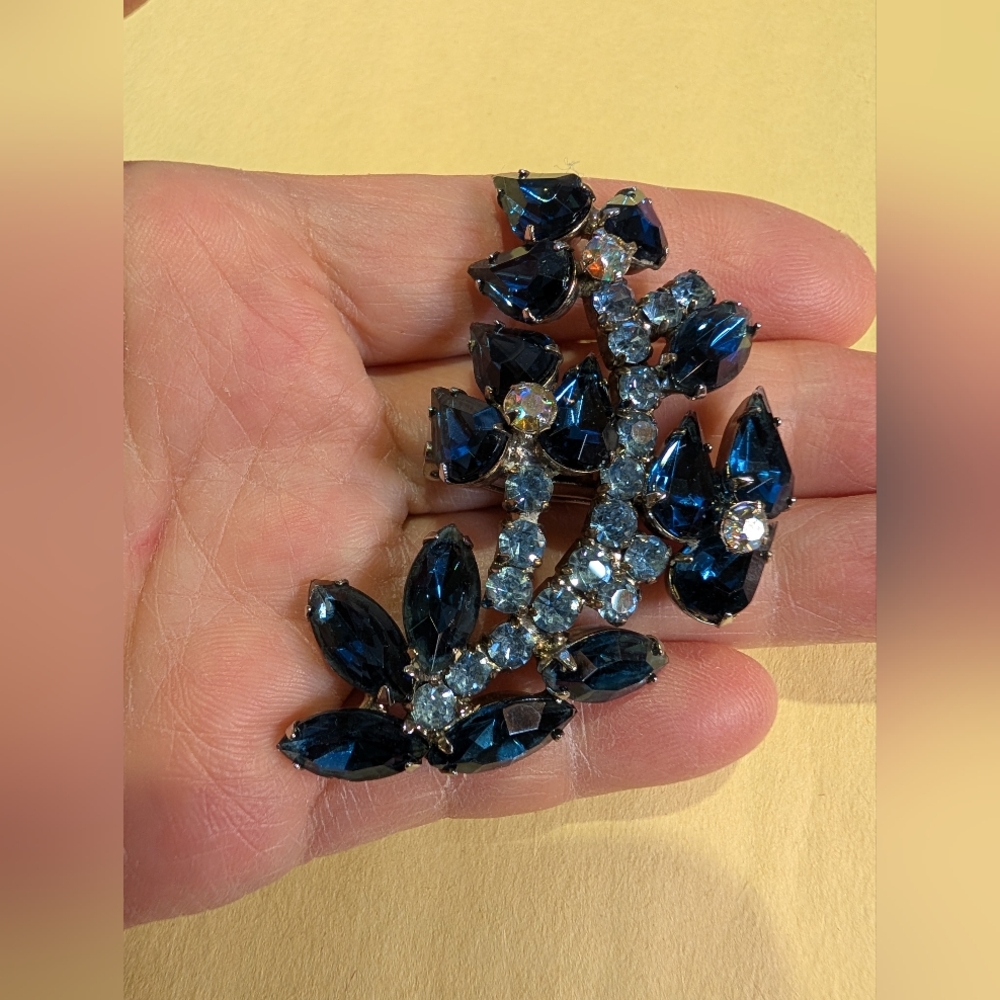 Vintage Midnight Blue and Silver Brooch